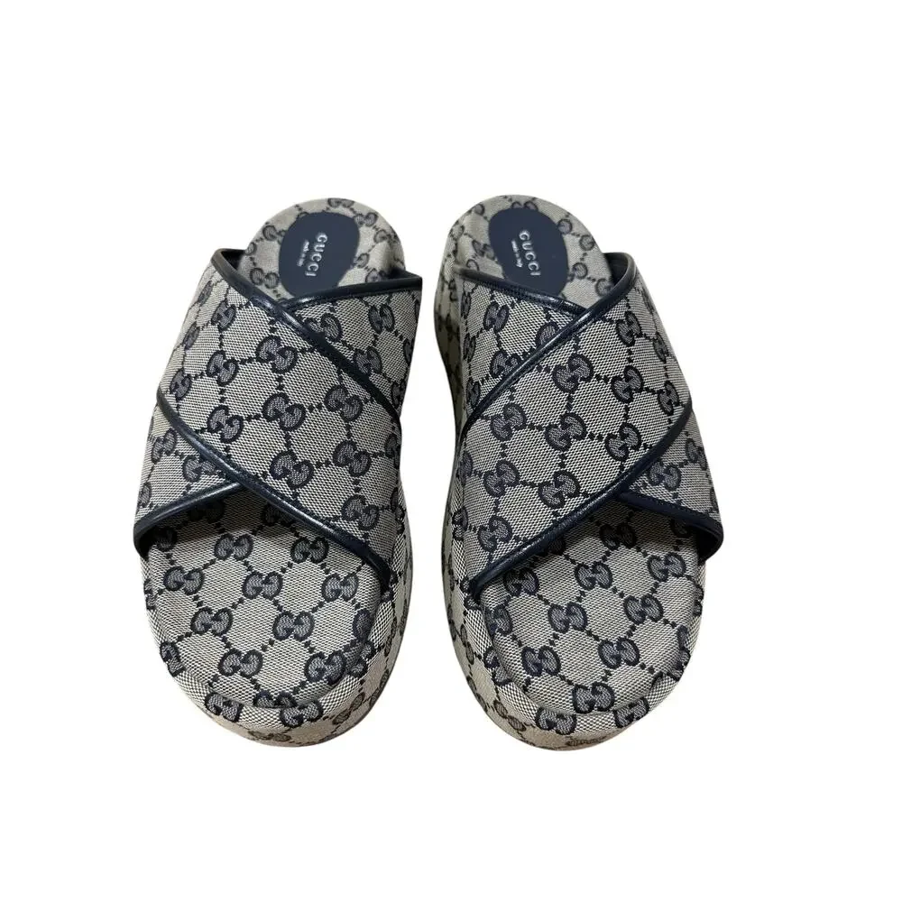 Gucci Beige Navy GG Canvas Slide Sandals EU 41 Women's Logo Flat Slides